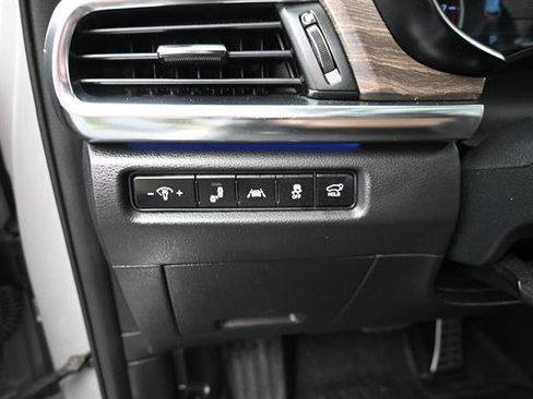 Used 2022 Kia Telluride SX w/ SX Prestige Package AWD/4WD image 8