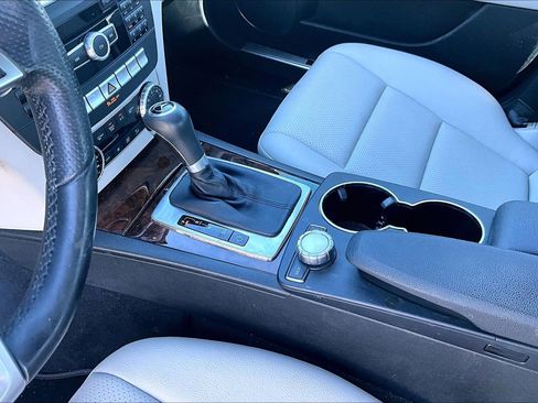 Used 2014 Mercedes-Benz C 250 Sedan image 13