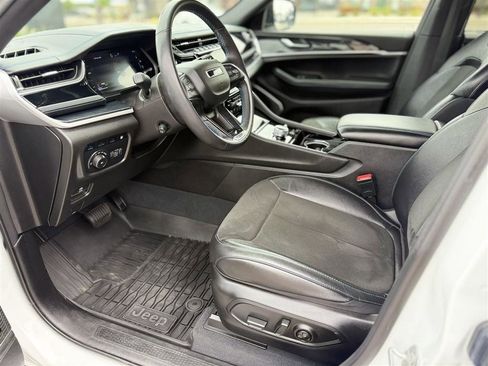 Used 2022 Jeep Grand Cherokee Trailhawk w/ Luxury Tech Group III AWD/4WD image 24