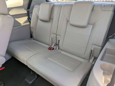 Certified 2022 Volkswagen Atlas SE image 15