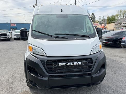 Used 2023 RAM ProMaster 2500 FWD image 2
