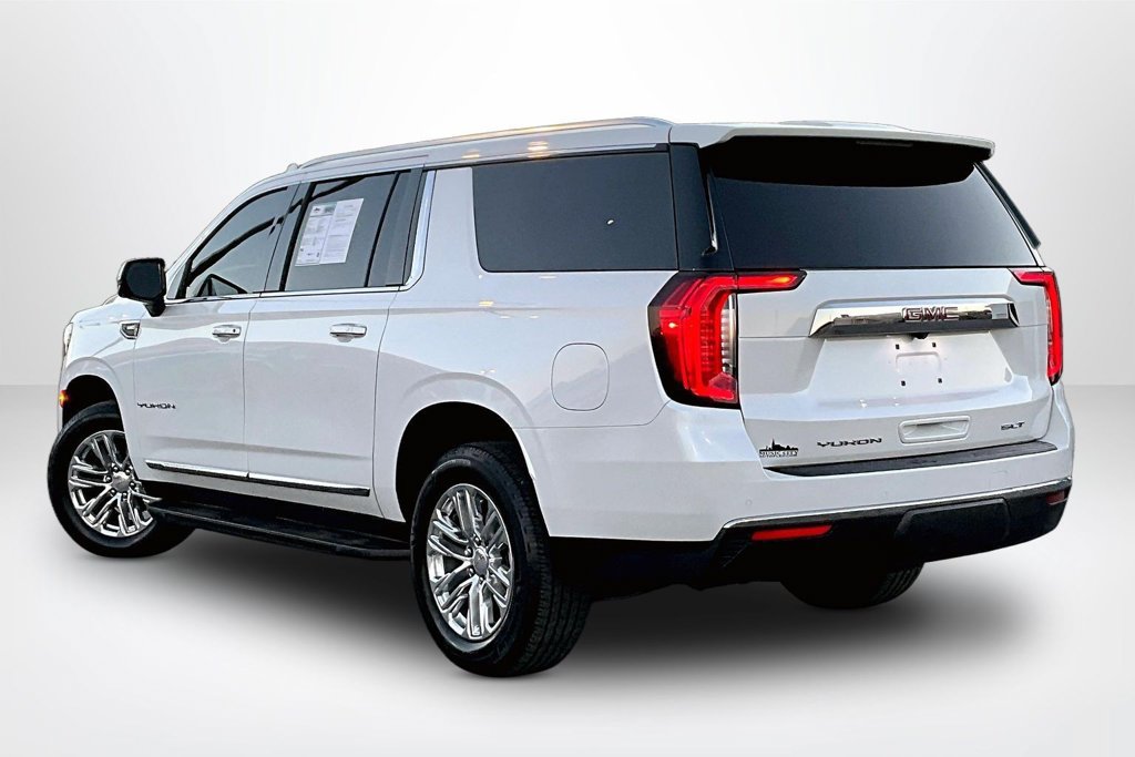 Used 2023 GMC Yukon XL SLT w/ SLT Premium Package AWD/4WD image 5
