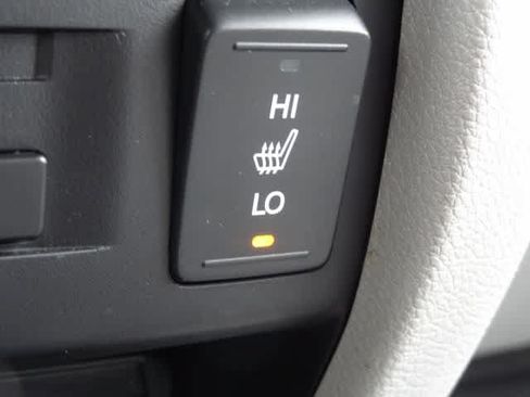 Used 2017 Honda Pilot Touring image 36