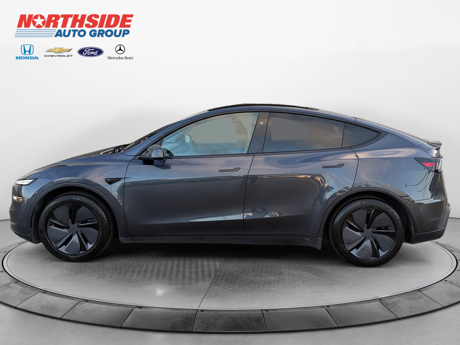 Used 2026 Tesla Model Y Long Range AWD/4WD image 4