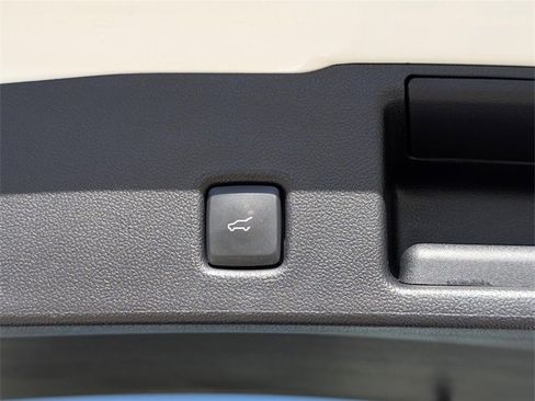 Certified 2024 Ford Escape ST-Line Select w/ Tech Pack #2 image 11