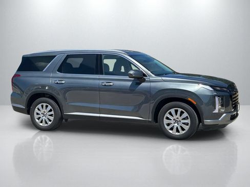 Used 2025 Hyundai Palisade SEL FWD image 4