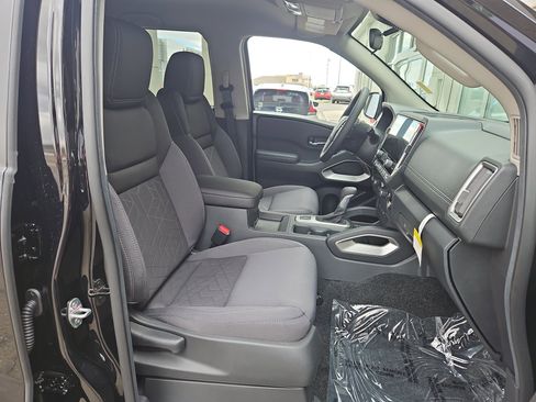 New 2026 Nissan Frontier SV AWD/4WD image 9