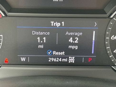 Used 2023 Cadillac XT4 Premium Luxury AWD/4WD image 21