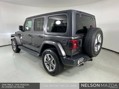 Used 2019 Jeep Wrangler Unlimited Sahara w/ Safety Group image 6