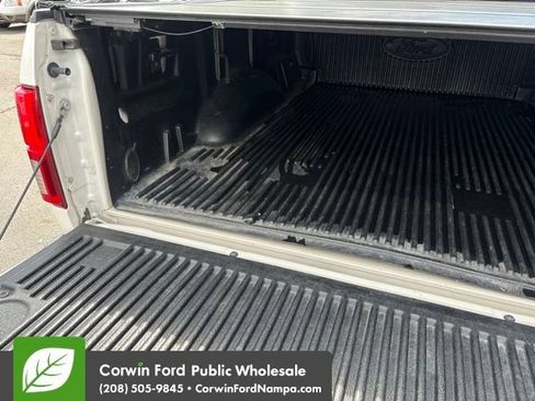 Used 2018 Ford F150 Platinum w/ Technology Package AWD/4WD image 30