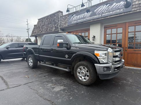 Used 2016 Ford F350 Lariat w/ Chrome Package image 1
