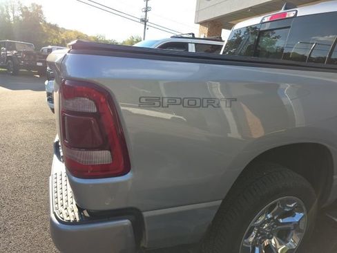 Used 2022 RAM 1500 Big Horn AWD/4WD image 17