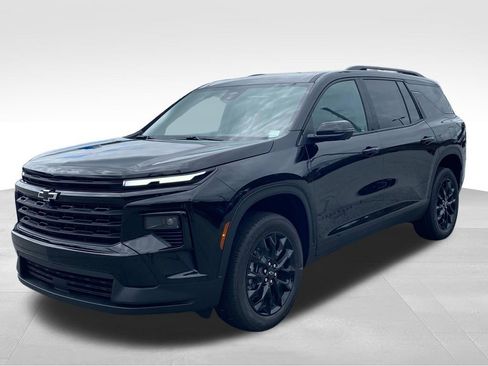 New 2026 Chevrolet Traverse LT w/ Midnight/Sport Edition image 7