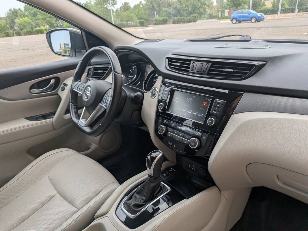 Used 2020 Nissan Rogue Sport SL w/ Premium Package AWD/4WD image 23