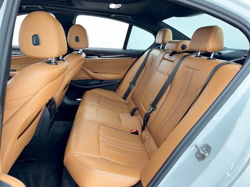 Used 2017 BMW 530i RWD image 25