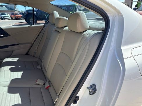 Used 2014 Honda Accord EX-L image 18