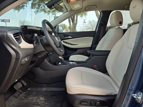 Certified 2026 Buick Encore GX Sport Touring w/ Advanced Technology Package image 9