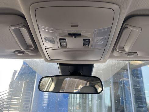 Used 2018 Toyota RAV4 XLE w/ Plus Extra Value Package image 24