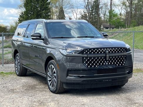 New 2025 Lincoln Navigator L Black Label AWD/4WD image 29