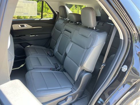 New 2026 Ford Explorer Active w/ Active Comfort Package AWD/4WD image 16