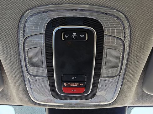 Used 2024 Hyundai Elantra SEL FWD image 28