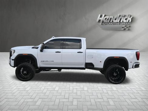 Used 2026 GMC Sierra 3500 Denali Ultimate AWD/4WD image 7