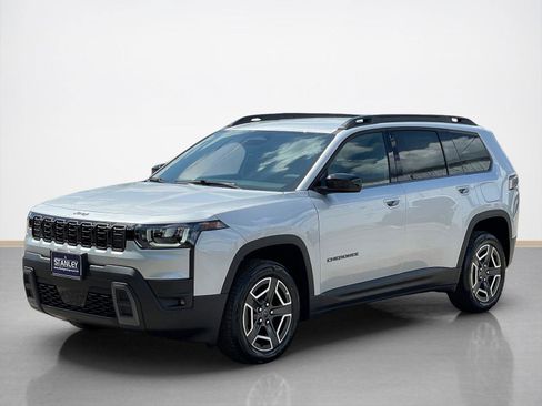 New 2026 Jeep Cherokee Laredo AWD/4WD image 3
