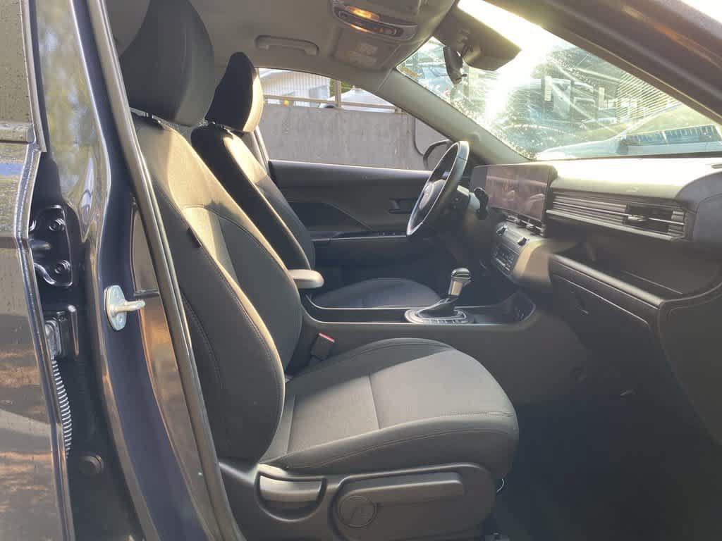 Used 2025 Hyundai Kona SEL FWD image 17