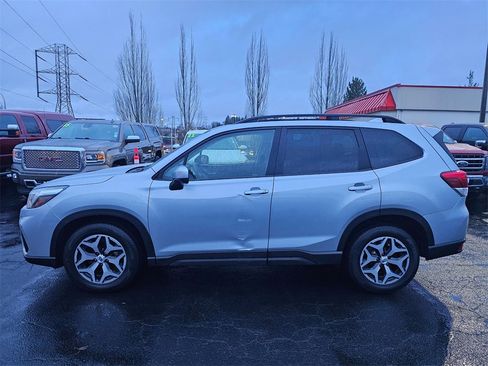 Used 2021 Subaru Forester Premium w/ Popular Package #1 image 4