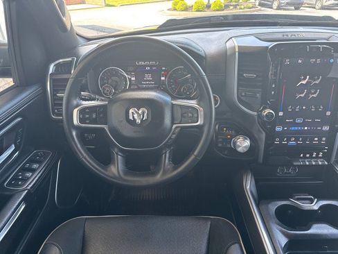 Used 2023 RAM 1500 Laramie AWD/4WD image 9