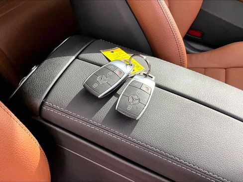 Used 2023 Mercedes-Benz C 300 Coupe image 15