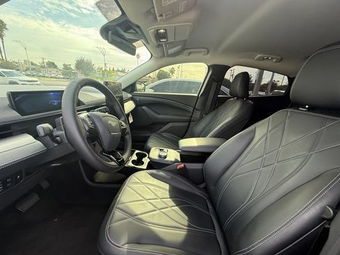 Used 2023 Ford Mustang Mach-E Select RWD image 3