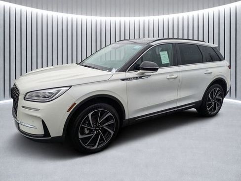 New 2026 Lincoln Corsair Reserve image 6