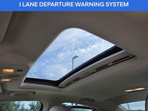 Used 2013 Chevrolet Malibu LT image 19