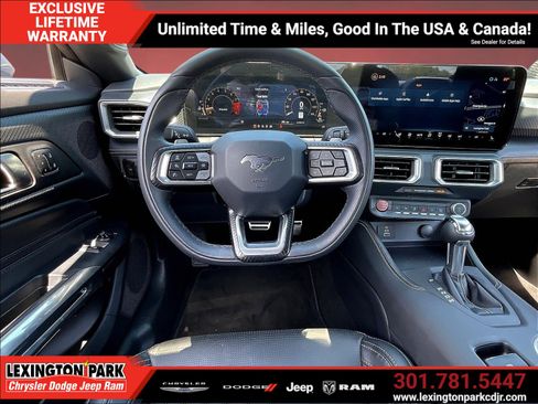 Used 2025 Ford Mustang GT Premium RWD image 8