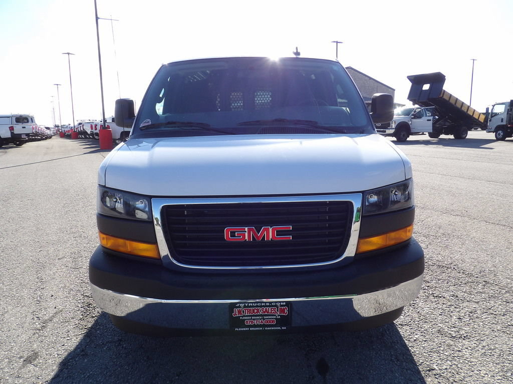 Used 2025 GMC Savana 2500 w/ Driver Convenience Package RWD image 12