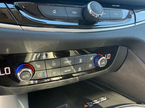 Used 2023 Buick Enclave Avenir w/ Avenir Technology Package image 21