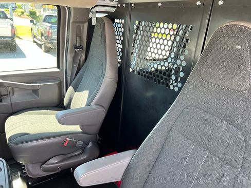Used 2025 GMC Savana 2500 w/ Driver Convenience Package RWD image 12