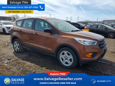 Used 2017 Ford Escape S image 5