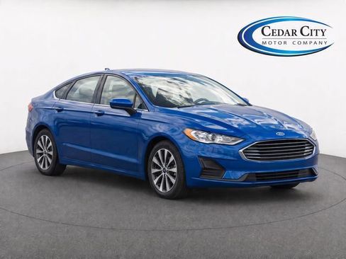 Used 2020 Ford Fusion SE AWD/4WD image 2