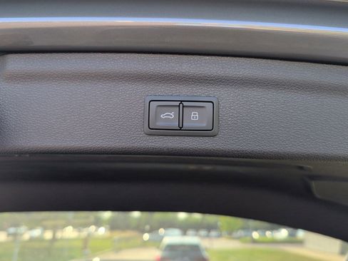 New 2025 Audi Q3 2.0T Premium image 29