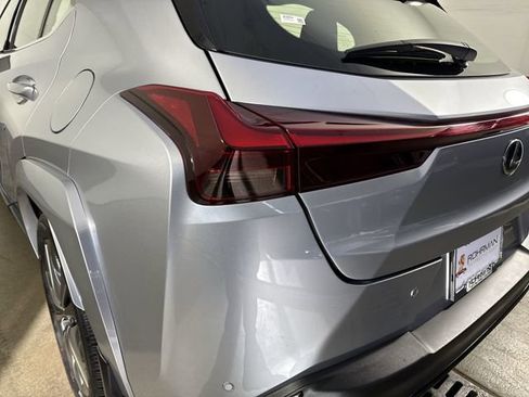 Certified 2023 Lexus UX 250h F Sport image 34
