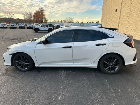 Used 2020 Honda Civic EX image 2