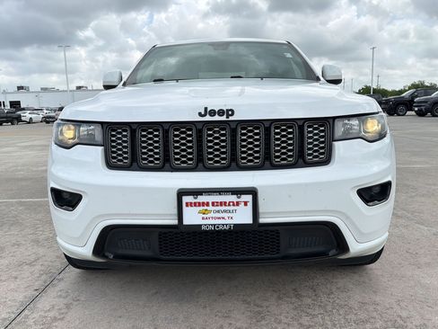 Used 2021 Jeep Grand Cherokee Laredo X RWD image 5