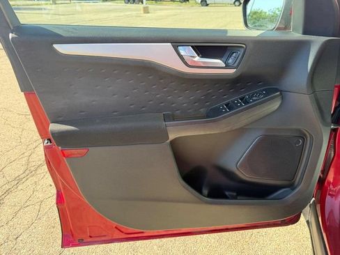 Used 2020 Ford Escape SE FWD image 19