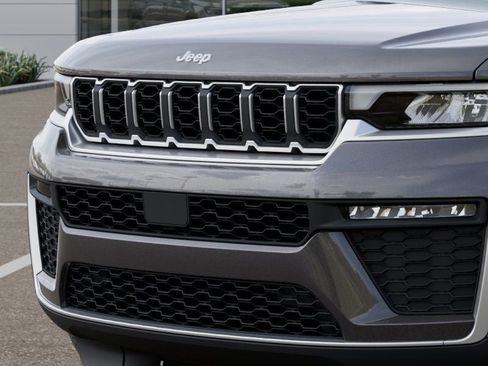 New 2026 Jeep Grand Cherokee Limited AWD/4WD image 11