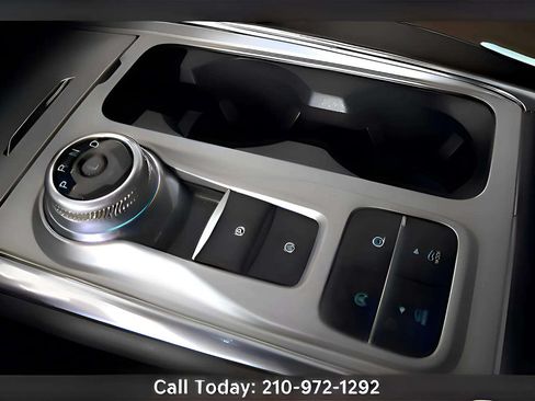 Used 2023 Ford Explorer King Ranch w/ Technology Package RWD image 24