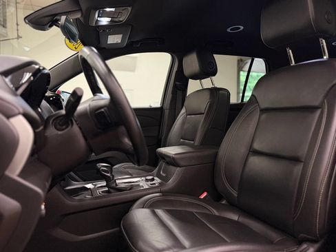 Used 2023 Chevrolet Traverse LT AWD/4WD image 12