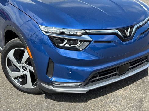 New 2025 VinFast VF 8 Eco AWD/4WD image 6