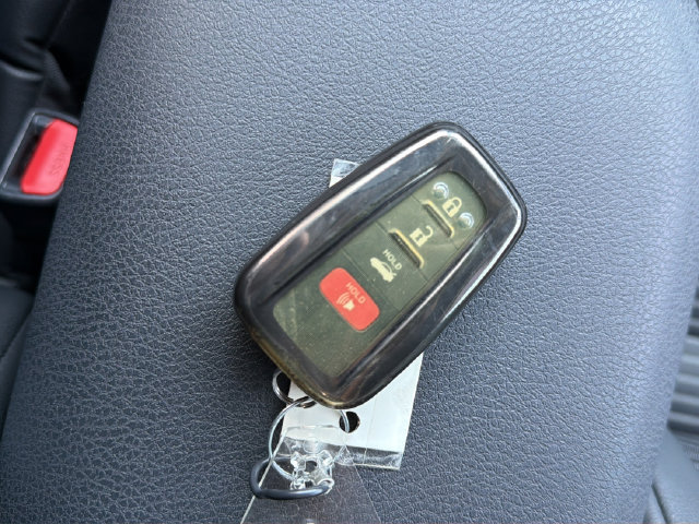 Used 2024 Toyota Camry SE w/ Convenience Package FWD image 26